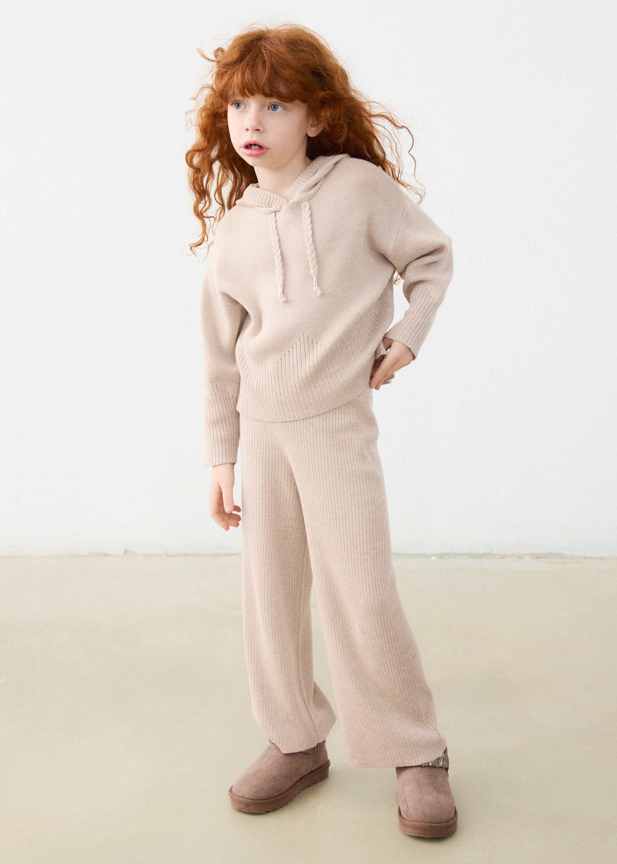 Completo pantalone e felpa con cappuccion bambina