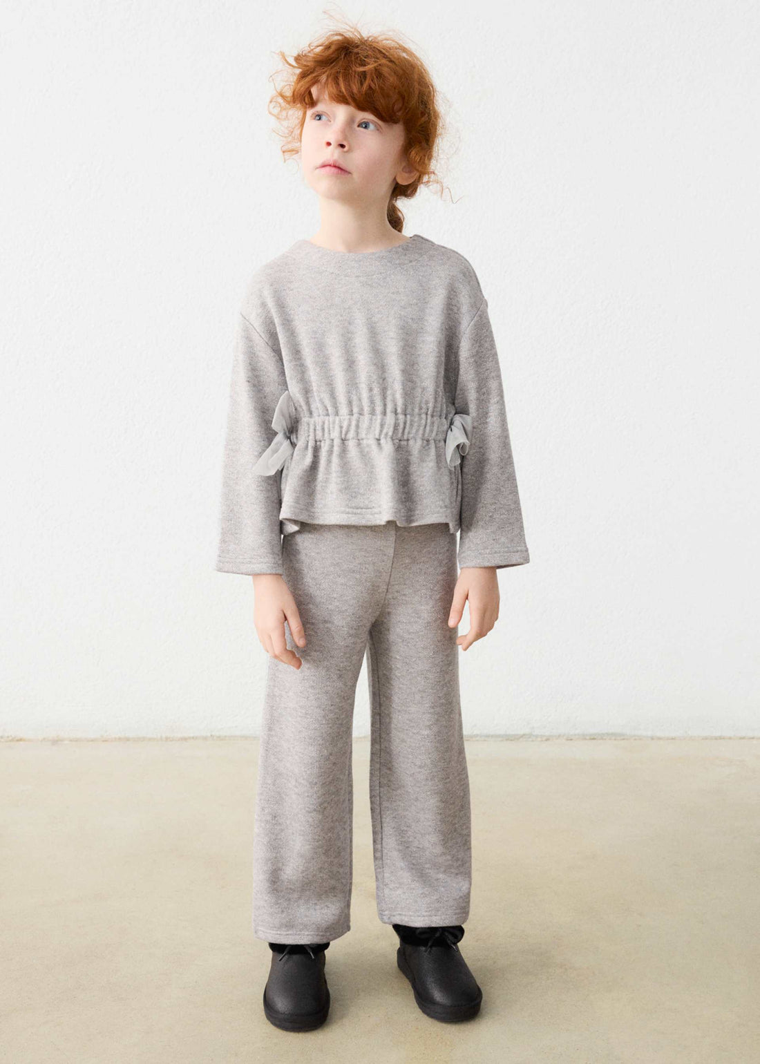 Completo pantalone e maglione fiocchi bambina
