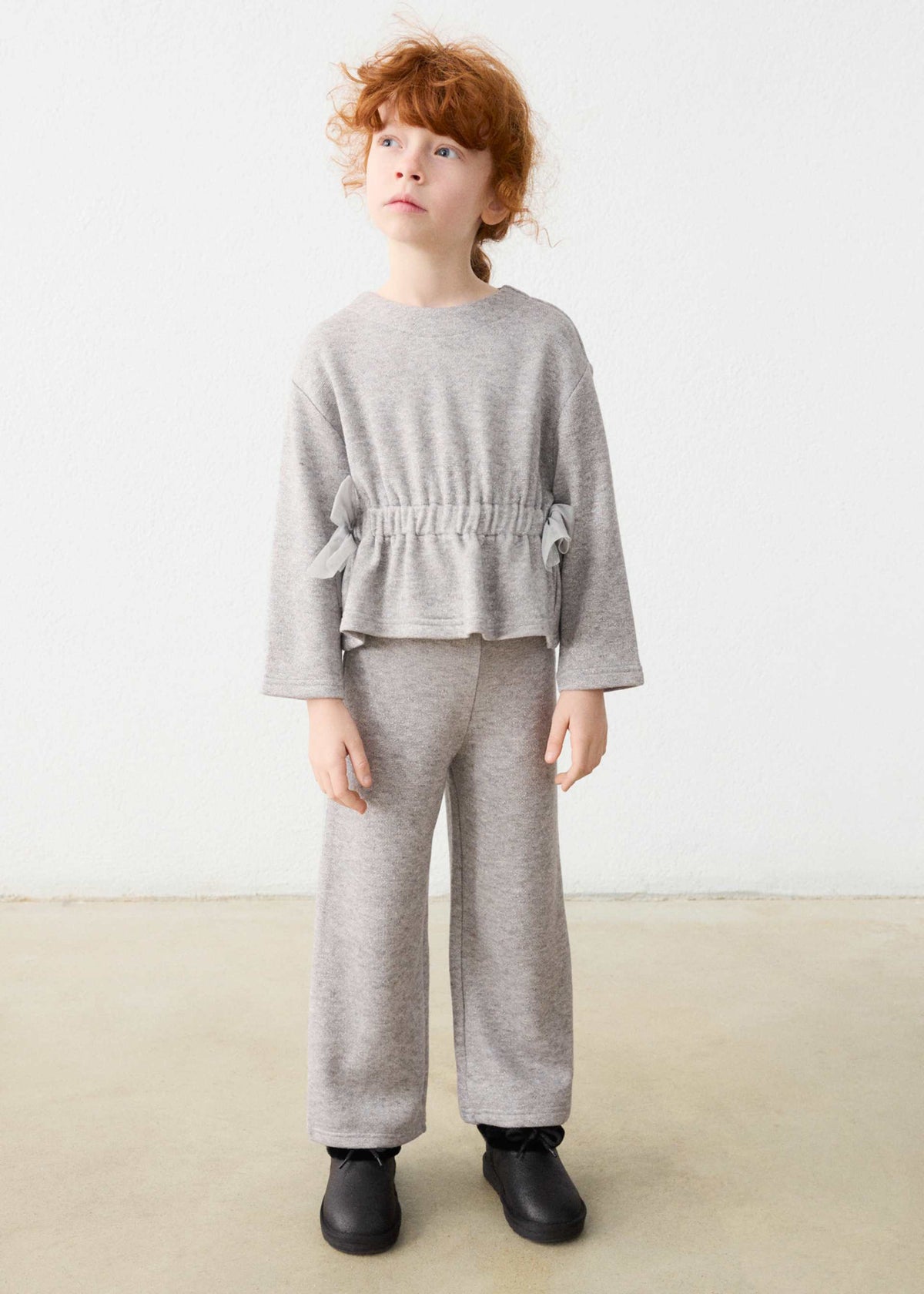 Completo pantalone e maglione fiocchi bambina