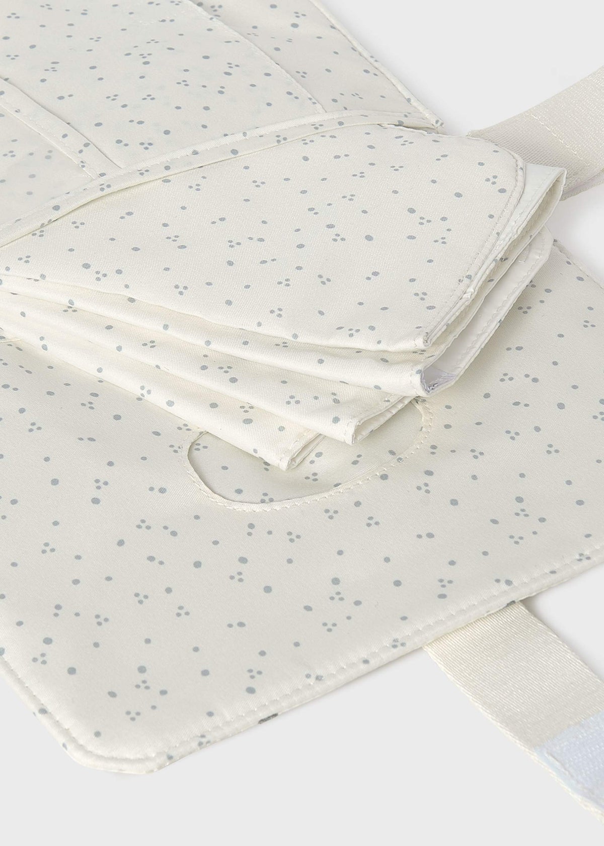Fasciatoio e necessaire neonato