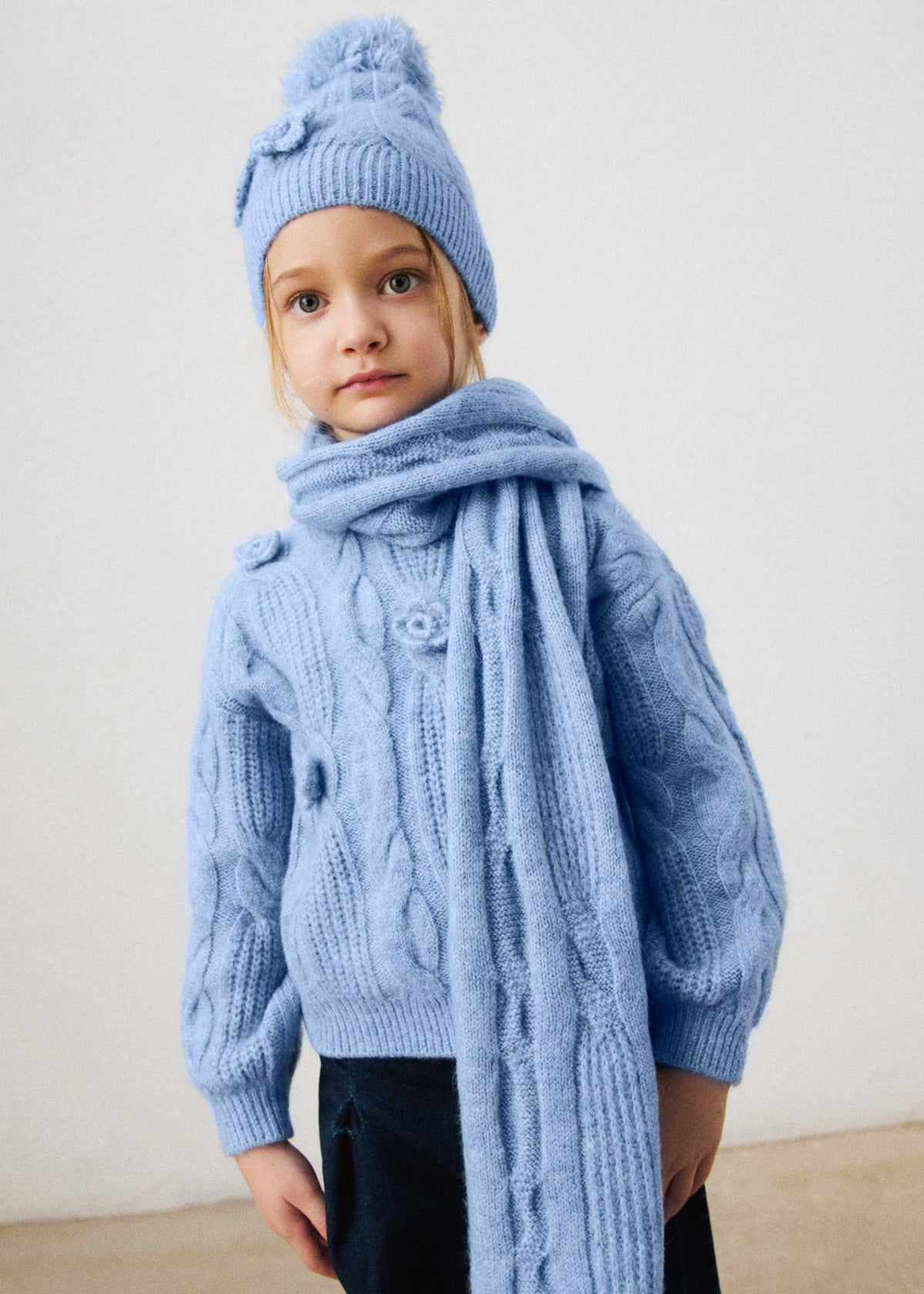 Maglione applicazione fiore bambina