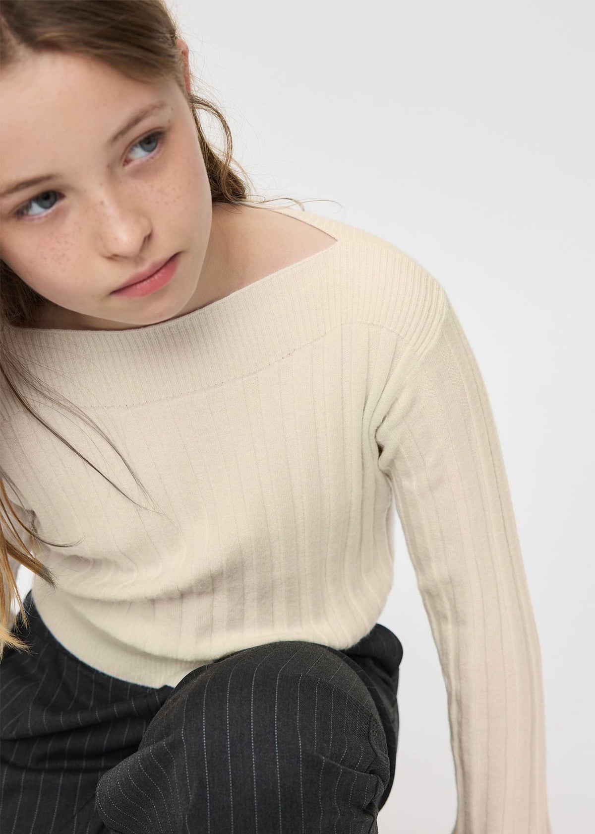 Top corto a costine ragazza